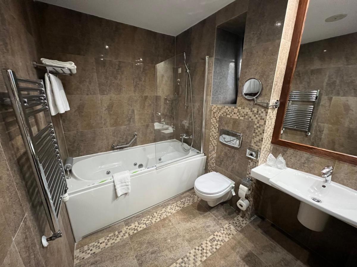 Alpin Resort Apartments Deluxe 2406 Poiana Brasov Luaran gambar